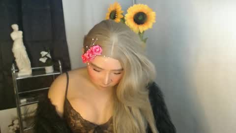 Snapshot of yourtransjeen chatting on February 24, 2025, 9:20 pm Jeen online show from February 24, 2025, 9:20 pm