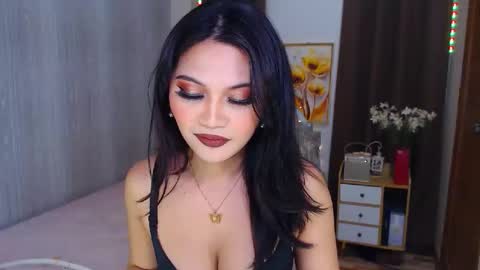 Snapshot of youungsextdeity chatting on March 10, 2025, 8:15 am cathy online show from March 10, 2025, 8:15 am