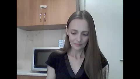 Snapshot of youur_light chatting on June 2, 2026, 5:48 pm Youur light online show from June 2, 2026, 5:48 pm