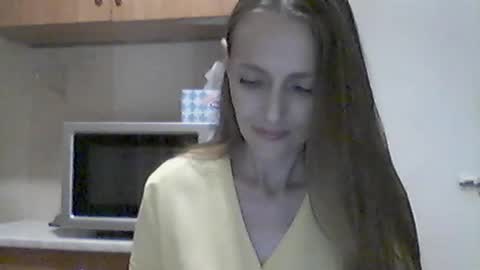 Snapshot of youur_light chatting on June 12, 2026, 7:46 pm Youur light online show from June 12, 2026, 7:46 pm