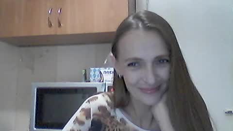 Snapshot of youur_light chatting on June 19, 2026, 6:23 pm Youur light online show from June 19, 2026, 6:23 pm