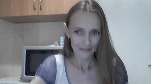 Snapshot of youur_light chatting on July 4, 2026, 6:25 pm Youur light online show from July 4, 2026, 6:25 pm