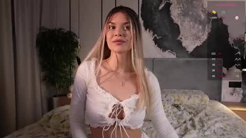 youur_sweetheart online show from September 15, 2025, 2:50 pm