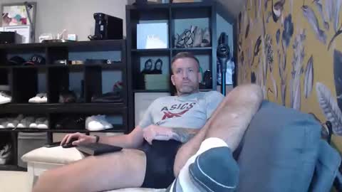 You want us 69 online show from November 3, 2025, 8:43 pm