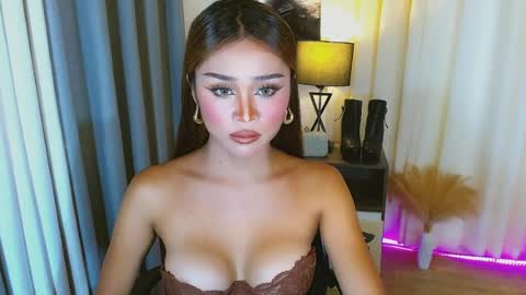 Snapshot of ysabellefox chatting on July 23, 2026, 9:29 am ysabellefox online show from July 23, 2026, 9:29 am