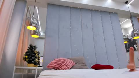 Snapshot of yssaacher chatting on January 25, 2025, 10:19 am Crazy P online show from January 25, 2025, 10:19 am