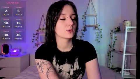 Ellie online show from March 15, 2026, 7:14 am