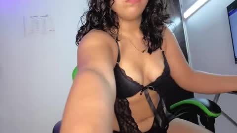 yukioprincess22 online show from February 27, 2026, 7:25 pm