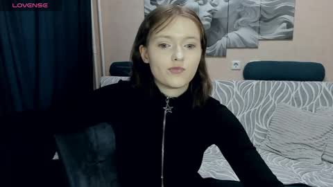 YukiShine online show from April 7, 2026, 1:33 pm