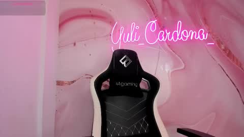 Snapshot of yuli_cardona_ chatting on October 30, 2025, 2:40 pm Yuliet online show from October 30, 2025, 2:40 pm