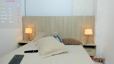 Yuli online show from February 12, 2026, 8:26 pm