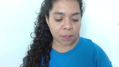 Yuli and SaraIndependent model online show from March 9, 2025, 3:32 am