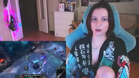 Snapshot of yum_neko_chan chatting on January 22, 2025, 8:49 pm Kris online show from January 22, 2025, 8:49 pm