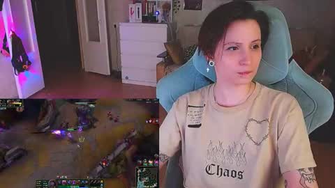 Snapshot of yum_neko_chan chatting on February 6, 2025, 7:40 pm Kris online show from February 6, 2025, 7:40 pm