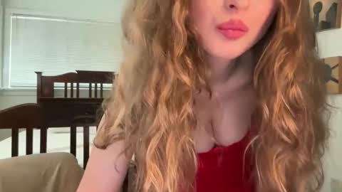 Snapshot of yumiandwolf chatting on March 7, 2026, 8:17 pm yumiandwolf online show from March 7, 2026, 8:17 pm