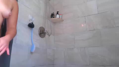 Snapshot of yumiepussyy chatting on October 11, 2025, 4:27 pm Payton kelly online show from October 11, 2025, 4:27 pm