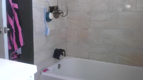 Snapshot of yumiepussyy chatting on February 8, 2026, 3:37 pm Payton kelly online show from February 8, 2026, 3:37 pm