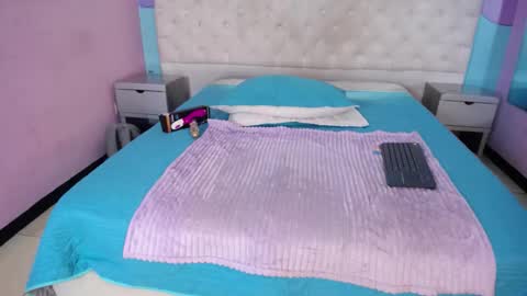 YumiViolet online show from February 13, 2026, 9:44 pm