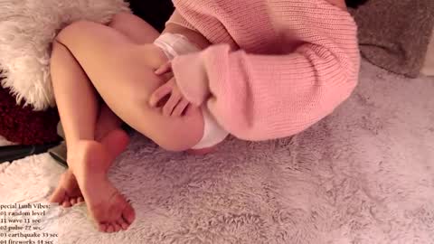 Snapshot of yummy_honey_ chatting on May 7, 2026, 8:14 pm Mia online Monday 10pm CET online show from May 7, 2026, 8:14 pm