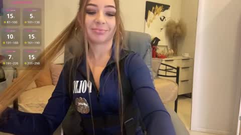 Snapshot of yummy_jane_ chatting on April 10, 2026, 1:22 am Yummy Jane online show from April 10, 2026, 1:22 am