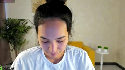 Cindey online show from April 28, 2026, 11:26 am