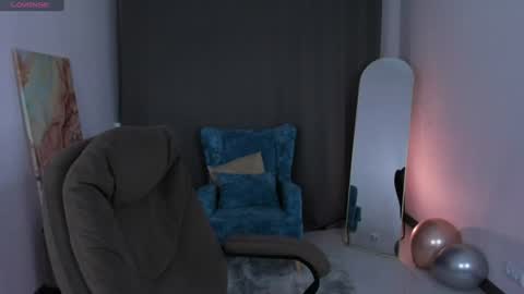 Cindey online show from June 25, 2026, 3:50 am