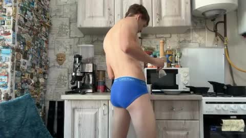 Snapshot of yummyalexxx chatting on May 26, 2026, 2:35 pm Alex online show from May 26, 2026, 2:35 pm