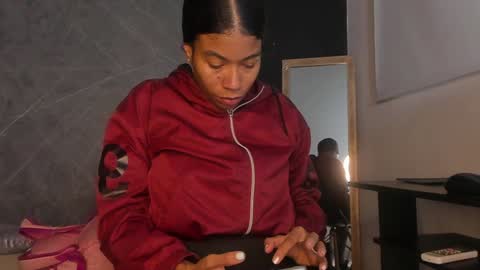 Yummyduo online show from February 5, 2025, 12:06 pm