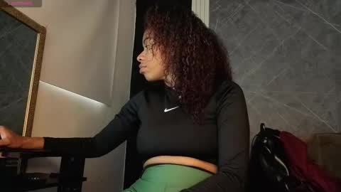 Yummyduo online show from October 17, 2025, 11:57 am