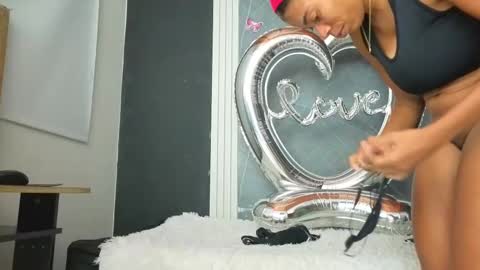 Yummyduo online show from February 18, 2026, 11:06 am