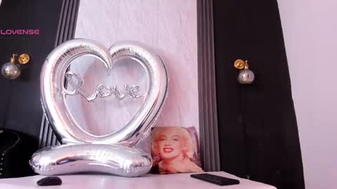 Yummyduo online show from May 2, 2026, 11:48 am