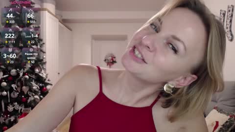 Snapshot of yummylilya chatting on December 23, 2024, 5:43 pm Lillya online show from December 23, 2024, 5:43 pm