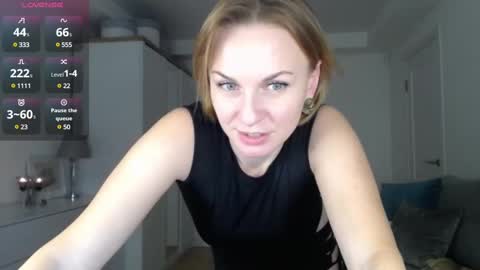 Snapshot of yummylilya chatting on February 28, 2025, 4:53 pm Lillya online show from February 28, 2025, 4:53 pm