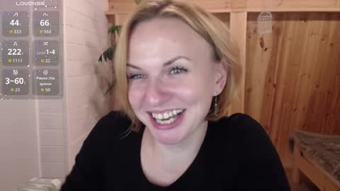 Snapshot of yummylilya chatting on October 3, 2025, 3:42 pm Lillya online show from October 3, 2025, 3:42 pm