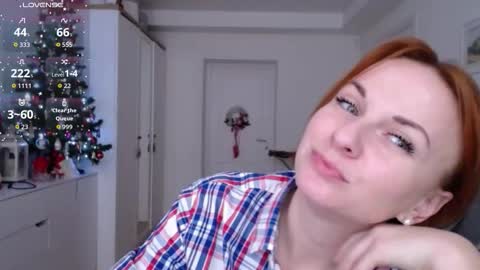 Snapshot of yummylilya chatting on December 15, 2025, 10:41 am Lillya online show from December 15, 2025, 10:41 am