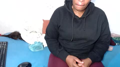 yummytittsxx online show from February 15, 2025, 3:06 pm