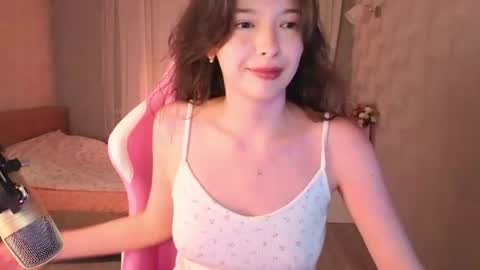Snapshot of yuna_sunshy chatting on June 20, 2026, 9:50 pm Yuna online show from June 20, 2026, 9:50 pm