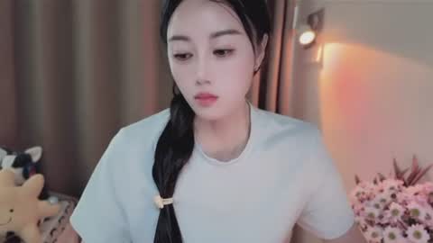 YunEr online show from June 22, 2026, 6:54 am