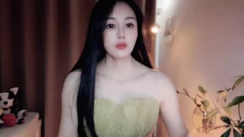 YunEr online show from June 28, 2026, 2:06 am