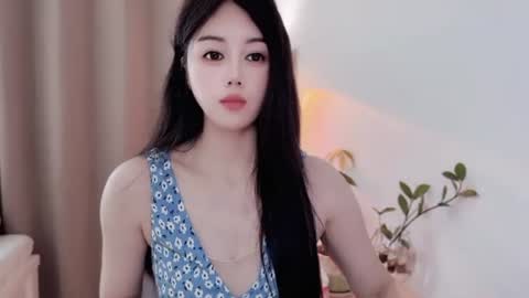 YunEr online show from July 6, 2026, 3:36 am