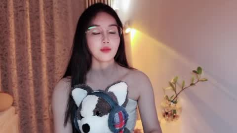 YunEr online show from July 8, 2026, 3:27 pm