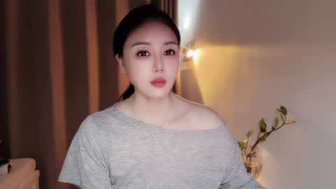 YunEr online show from July 26, 2026, 3:04 am