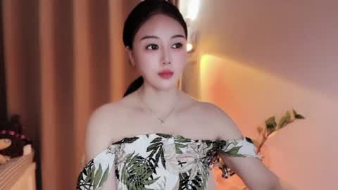 YunEr online show from August 1, 2026, 2:44 am