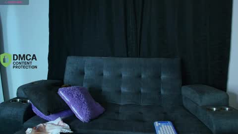 ELITA online show from May 6, 2026, 4:52 am