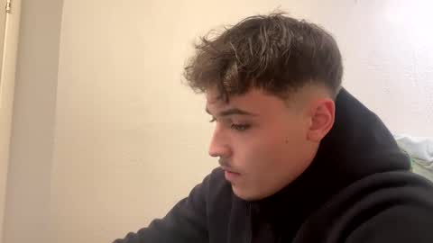 Snapshot of yungstudbev chatting on December 14, 2024, 11:34 pm yungstudbev online show from December 14, 2024, 11:34 pm