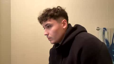 Snapshot of yungstudbev chatting on December 18, 2024, 10:13 pm yungstudbev online show from December 18, 2024, 10:13 pm