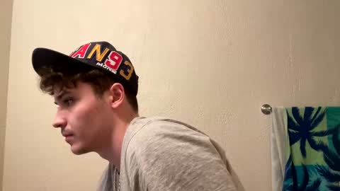 Snapshot of yungstudbev chatting on January 8, 2025, 10:26 am yungstudbev online show from January 8, 2025, 10:26 am