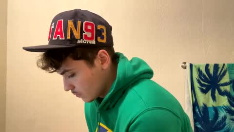 Snapshot of yungstudbev chatting on January 15, 2025, 11:51 pm yungstudbev online show from January 15, 2025, 11:51 pm