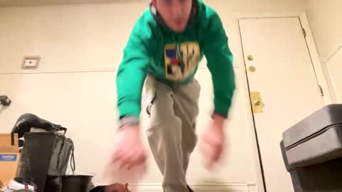 Snapshot of yungstudbev chatting on January 17, 2025, 10:45 pm yungstudbev online show from January 17, 2025, 10:45 pm