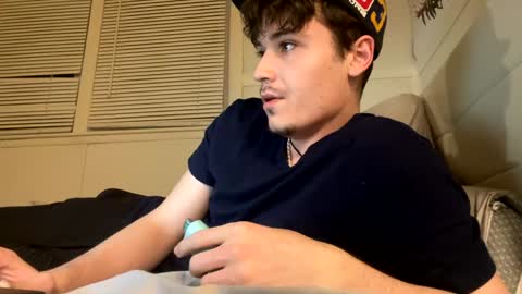 Snapshot of yungstudbev chatting on February 3, 2025, 1:41 am yungstudbev online show from February 3, 2025, 1:41 am